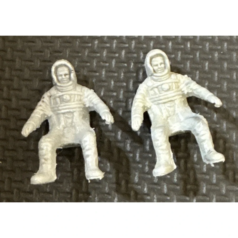 Vintage Grey Plastic Astronaut Spacemen Lot 11pc Marx MPC Style Space Men NASA